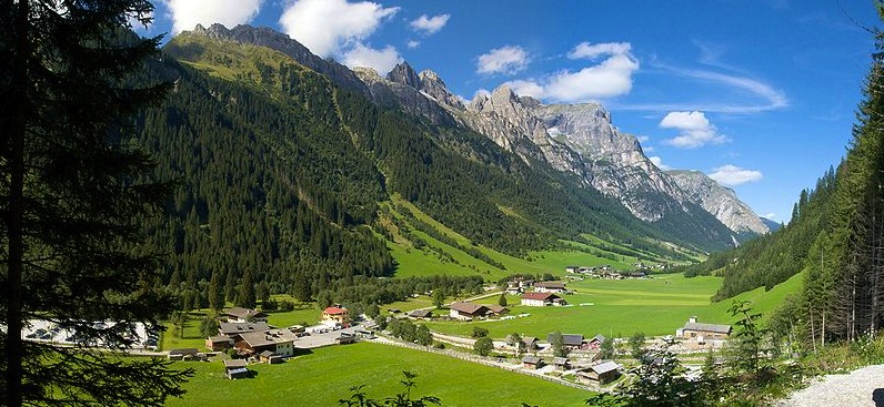 Gschnitz im Gschnitztal in Tirol, MTB Hotels, Wandern, Wellness, Skiurlaub nähe Innsbruck