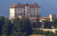 Castel Thun: Burg nahe Thun in Südtirol